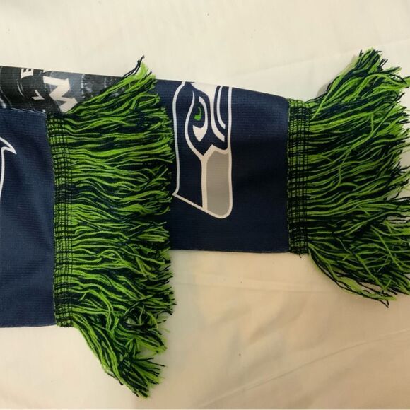 New Forever Collectibles Green NFL Seattle Seahawks Scarf O/S - Picture 4 of 4